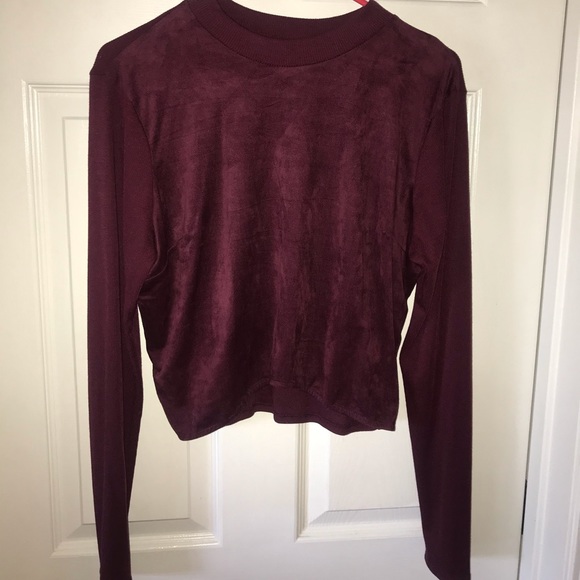 Charlotte Russe Tops - Long sleeve crop top